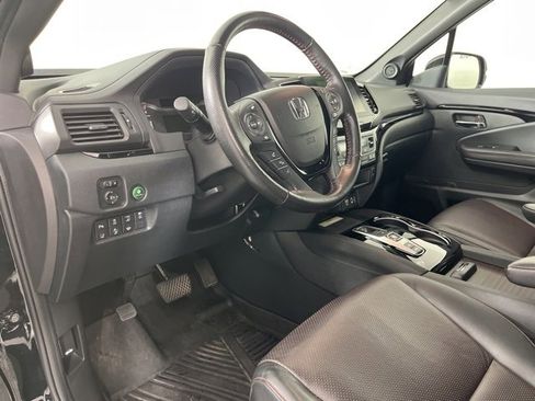 Used 2023 Honda Ridgeline Black Edition image 2
