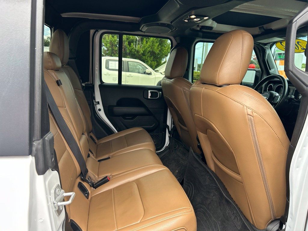 Used 2022 Jeep Gladiator Overland AWD/4WD image 42