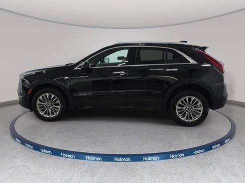 Certified 2025 Cadillac XT4 Premium Luxury AWD/4WD image 8