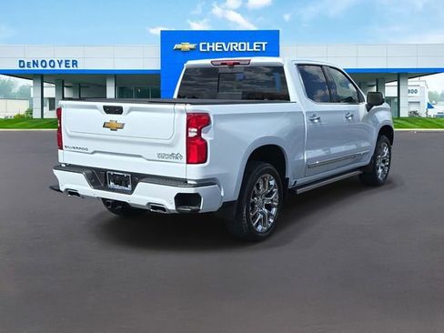 New 2026 Chevrolet Silverado 1500 High Country AWD/4WD image 6