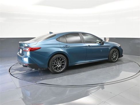 New 2026 Toyota Camry SE image 5