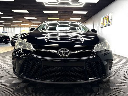 Used 2016 Toyota Camry XSE FWD image 3