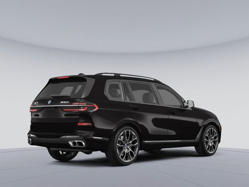 New 2026 BMW X7 xDrive40i w/ M Sport Package image 3