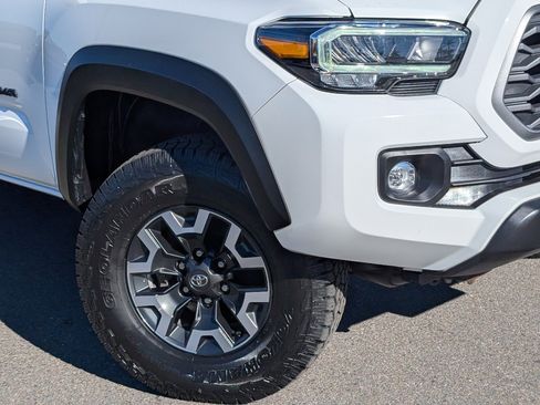 Used 2023 Toyota Tacoma TRD Off-Road image 10