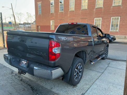 Used 2014 Toyota Tundra SR5 w/ TRD Off Road Package image 8