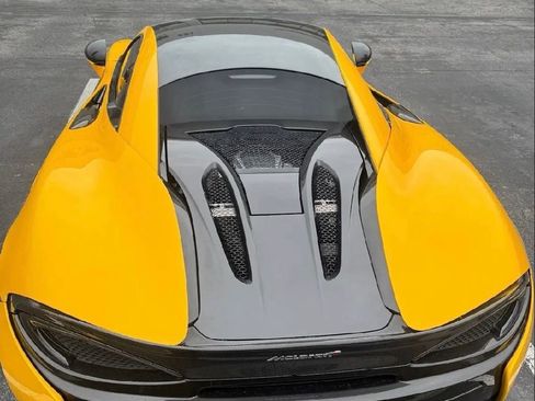 Used 2017 McLaren 570S Coupe image 12