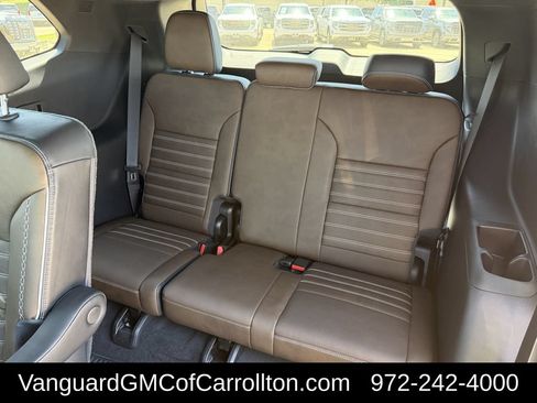 New 2026 GMC Acadia Denali Ultimate w/ LPO, Floor Liner Package AWD/4WD image 26
