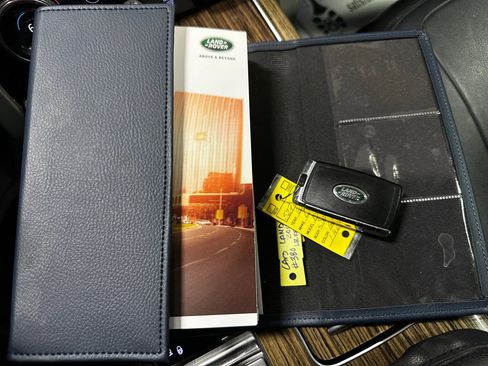 Used 2019 Land Rover Range Rover image 47