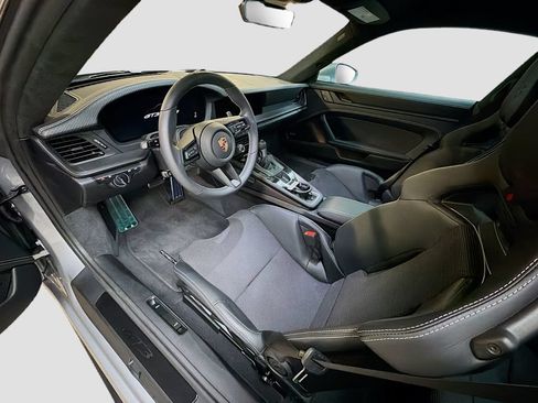 Used 2026 Porsche 911 GT3 RWD image 5