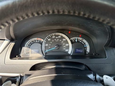 Used 2014 Toyota Camry SE FWD image 24