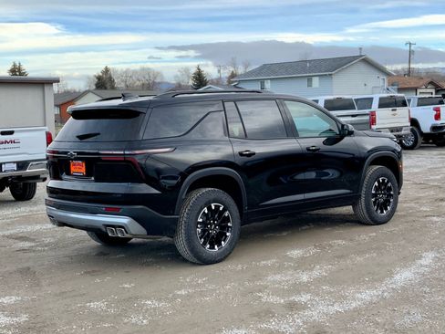 New 2026 Chevrolet Traverse Z71 w/ Enhanced Driving Package image 5