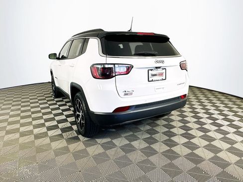 Certified 2024 Jeep Compass Limited AWD/4WD image 7