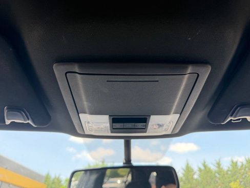 Used 2017 Ford Explorer Limited AWD/4WD image 21