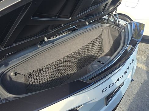 Used 2021 Chevrolet Corvette Stingray Premium Conv w/ Z51 Performance Package image 9