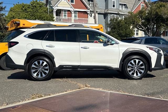 Used 2023 Subaru Outback Touring XT AWD/4WD image 2