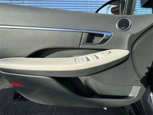 Used 2023 Hyundai Sonata SEL w/ Cargo Package image 15