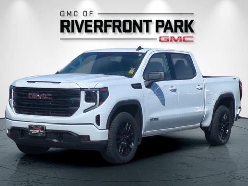Used 2022 GMC Sierra 1500 Elevation w/ X31 Off-Road Package AWD/4WD image 6
