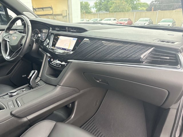 Certified 2024 Cadillac XT6 Premium Luxury AWD/4WD image 53