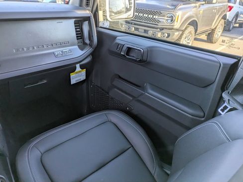 New 2025 Ford Bronco Big Bend w/ Black Diamond Package AWD/4WD image 17