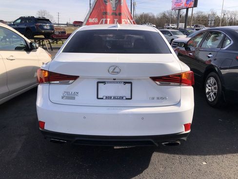 Used 2019 Lexus IS 300 F Sport image 9