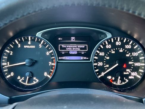 Used 2017 Nissan Altima 2.5 SR w/ Midnight Edition Package image 26