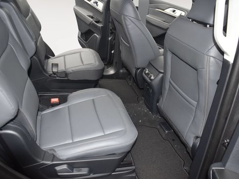 New 2026 Ford Explorer Active w/ Active Comfort Package AWD/4WD image 23
