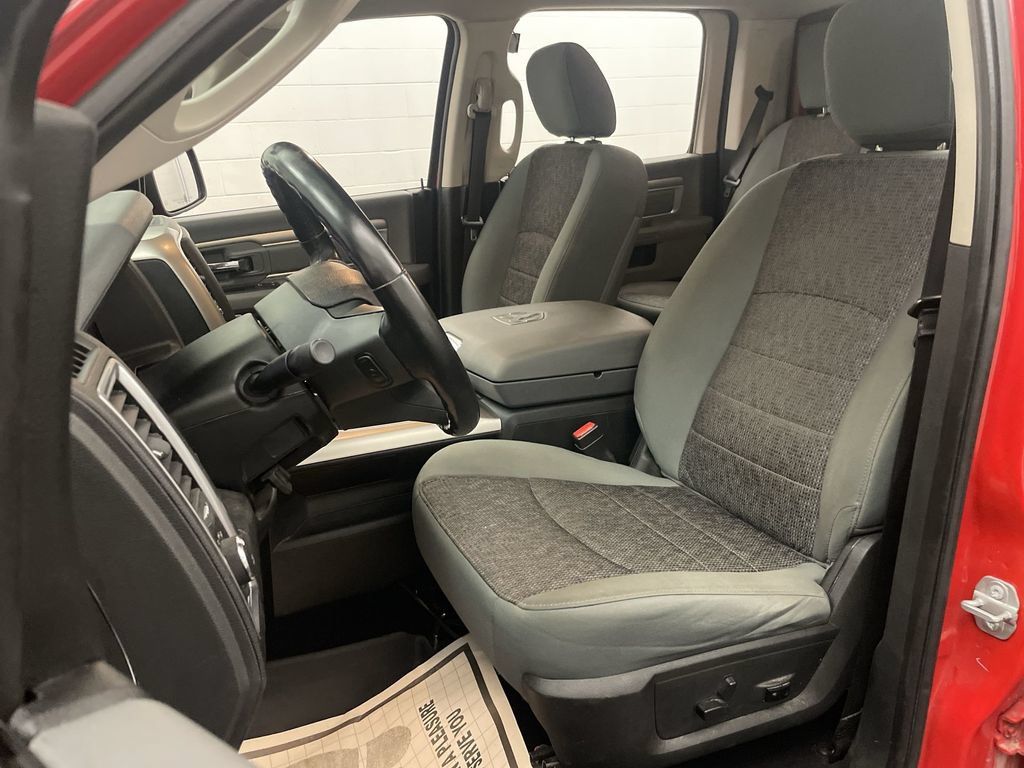 Used 2018 RAM 1500 Big Horn AWD/4WD image 11