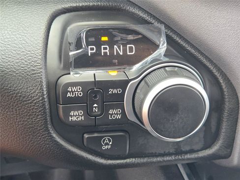 Used 2025 RAM 1500 Big Horn AWD/4WD image 35