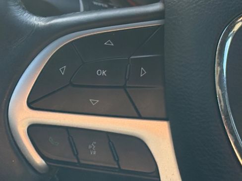 Used 2018 Dodge Charger SXT Plus image 17