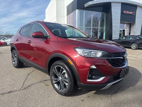 Used 2023 Buick Encore GX Select image 3