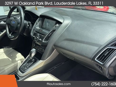 Used 2018 Ford Focus Titanium image 41