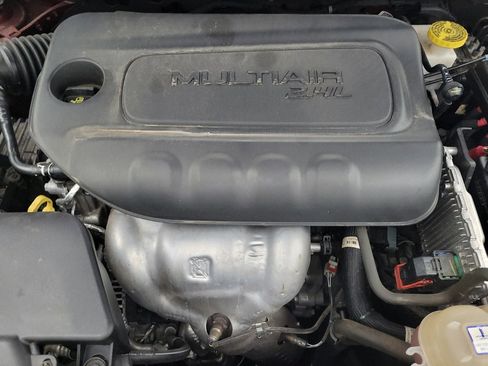 Used 2020 Jeep Cherokee Latitude FWD image 30