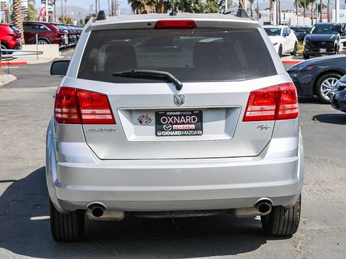 Used 2009 Dodge Journey R/T w/ Flexible Seating Group FWD image 5