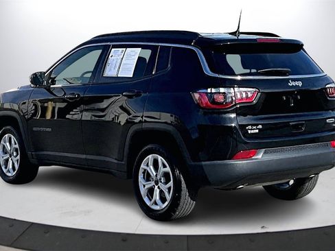 Certified 2025 Jeep Compass Latitude image 6