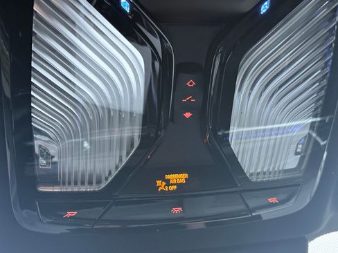 Used 2024 BMW X5 xDrive40i w/ M Sport Package image 47