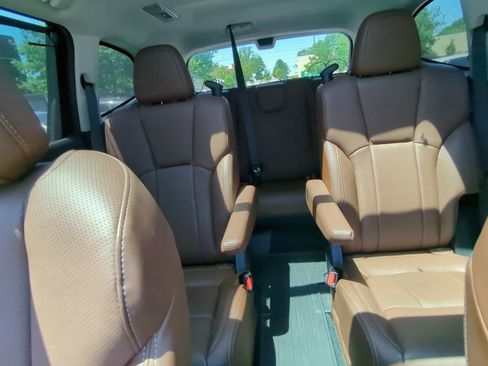 Used 2019 Subaru Ascent Touring AWD/4WD image 20