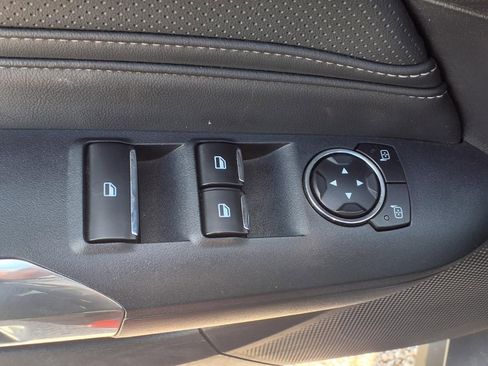 Used 2025 Ford Mustang Premium RWD image 13