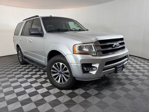 Used 2017 Ford Expedition XLT AWD/4WD image 1