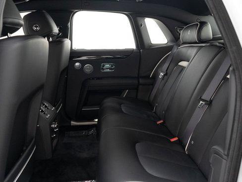 Used 2025 Rolls-Royce Ghost AWD/4WD image 24