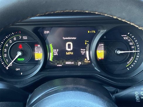 Used 2024 Jeep Wrangler Unlimited w/ Convenience Group image 25