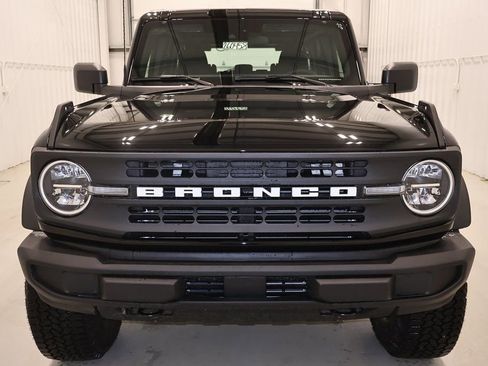 New 2026 Ford Bronco 4-Door w/ Sasquatch Package image 3