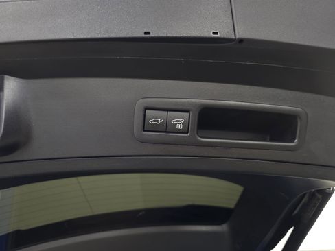 Used 2024 Lexus UX 250h AWD w/ Premium Package image 9