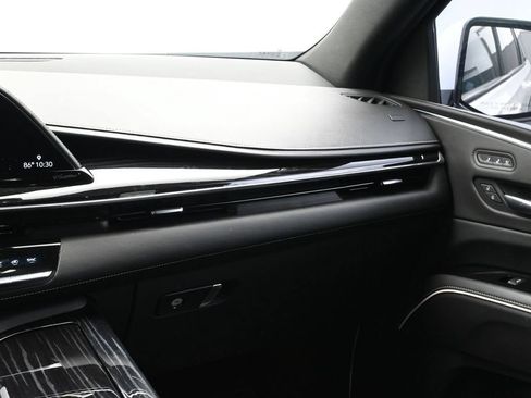 Used 2021 Cadillac Escalade ESV Sport RWD image 23