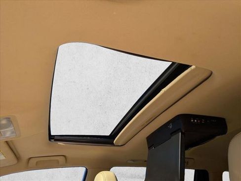 Used 2016 Toyota Highlander XLE image 15