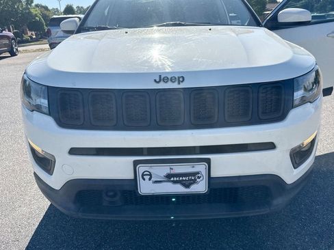 Used 2018 Jeep Compass Latitude w/ Popular Equipment Group FWD image 28