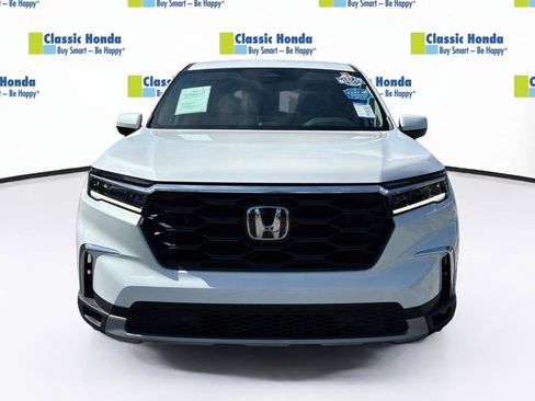 Certified 2024 Honda Pilot EX-L image 2