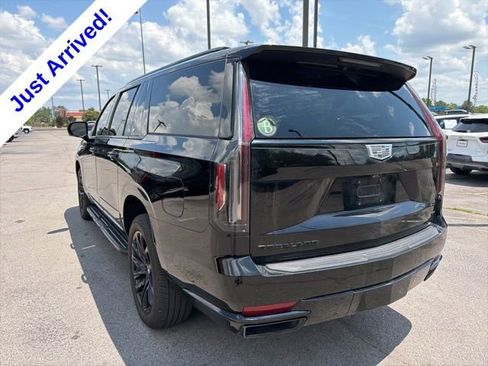 Used 2023 Cadillac Escalade ESV Sport w/ LPO, ONYX Package RWD image 5
