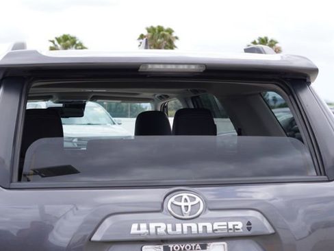 Used 2023 Toyota 4Runner SR5 Premium w/ Moonroof Package RWD image 9