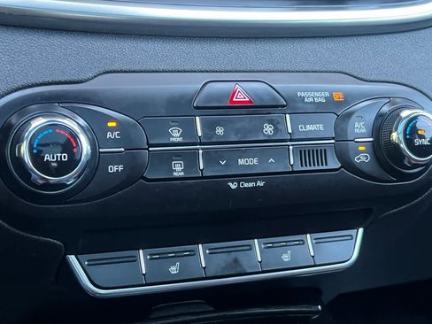Used 2018 Kia Sorento SX AWD/4WD image 25