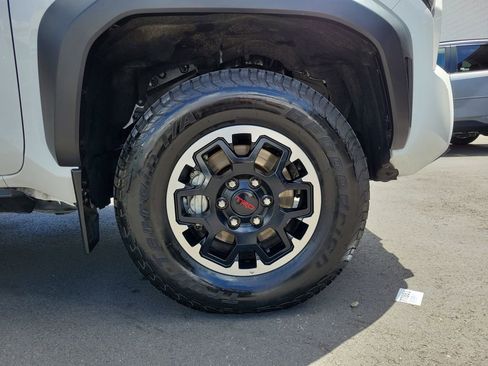 Used 2024 Toyota Tacoma TRD Off-Road AWD/4WD image 8